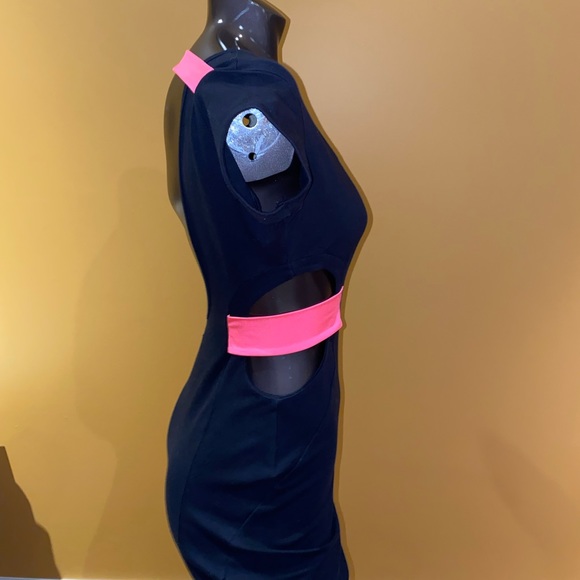 Backless black stretchy mini dress with neon details - Picture 3 of 6